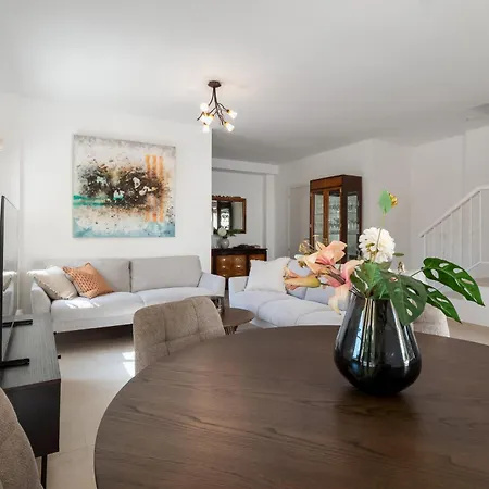 Puente Del Miso By Oasis Villa Nerja