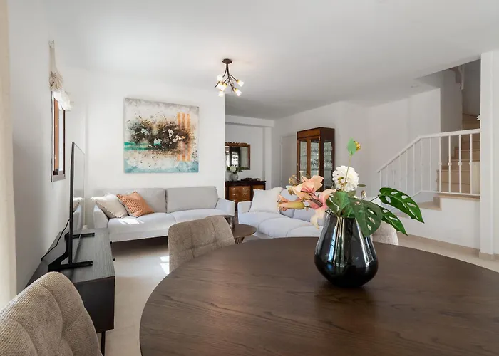 Puente Del Miso By Oasis Villa Nerja